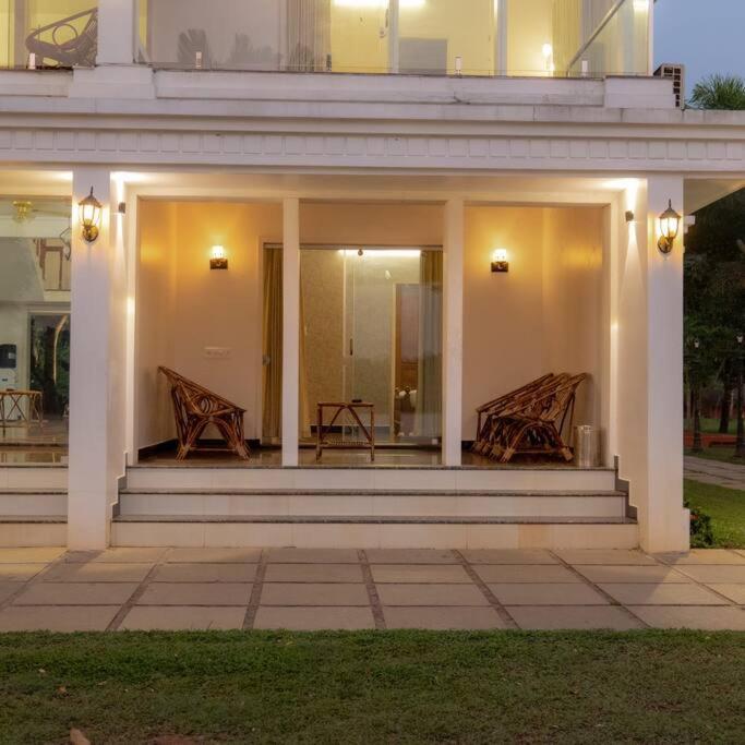 Riveria Portico - River Side 6 Bedroom Private Pool Bungalow North Paravur Exteriör bild